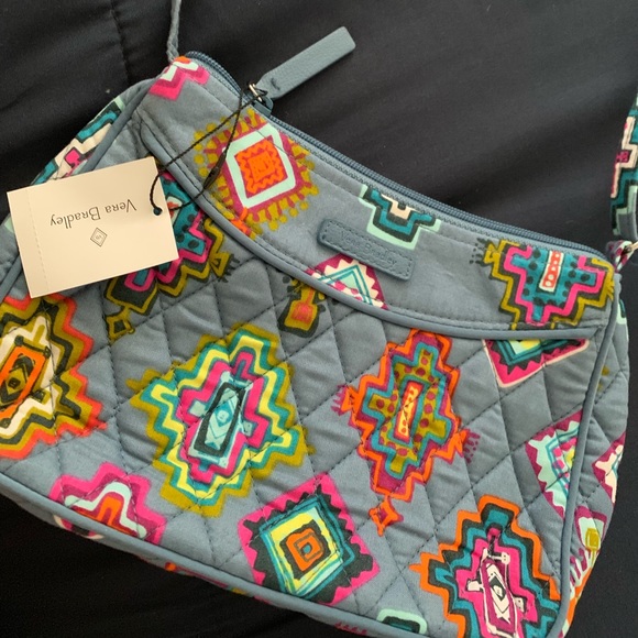 Vera Bradley Handbags - Vera Bradley crossbody bag